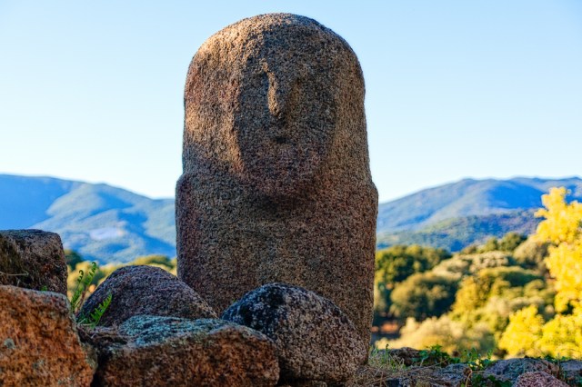 filitosa_stecak-3.manja