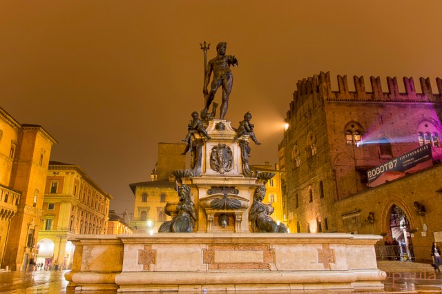 nettuno_front bologna