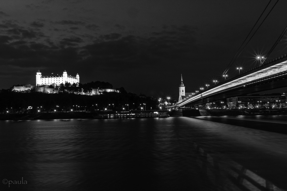 night_bratislava