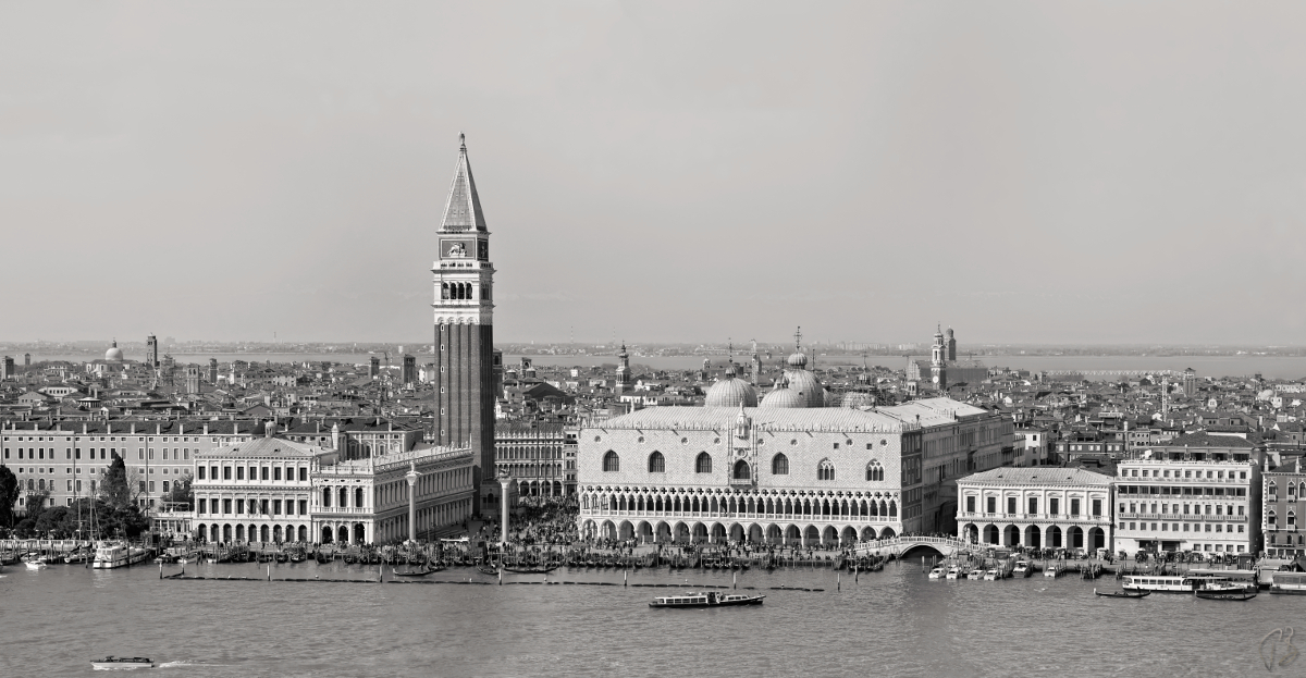 B&W panorama venezia_more_potpis