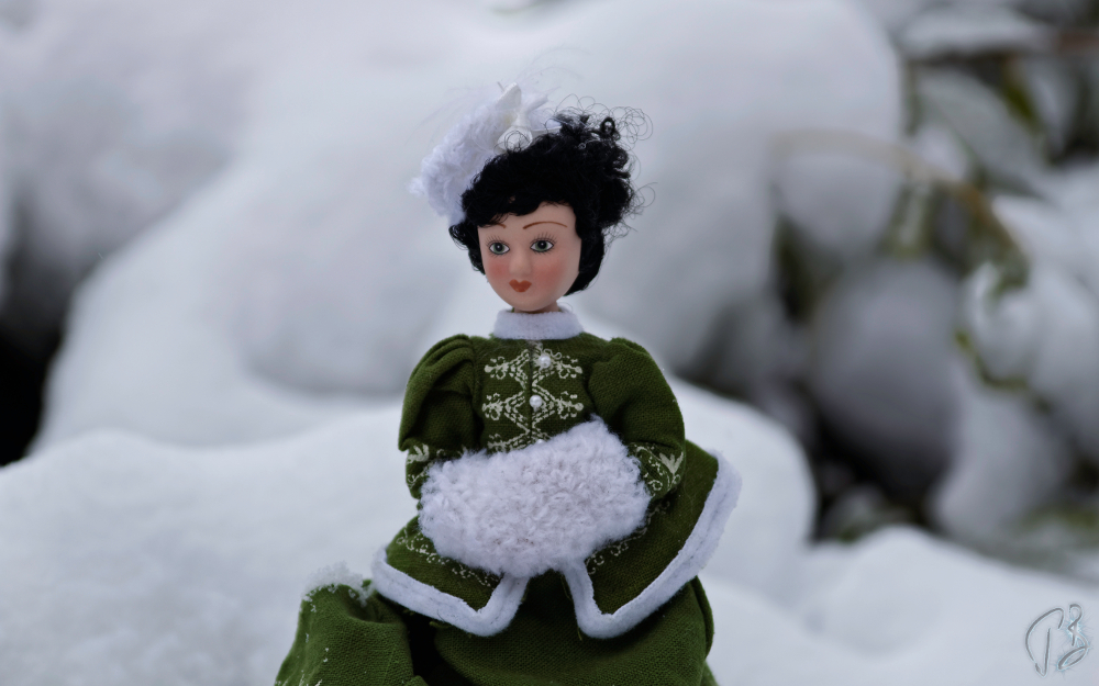 karenina_closer_clarity-1_potpis